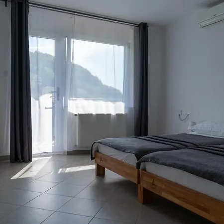 The Foxhouse Guest house